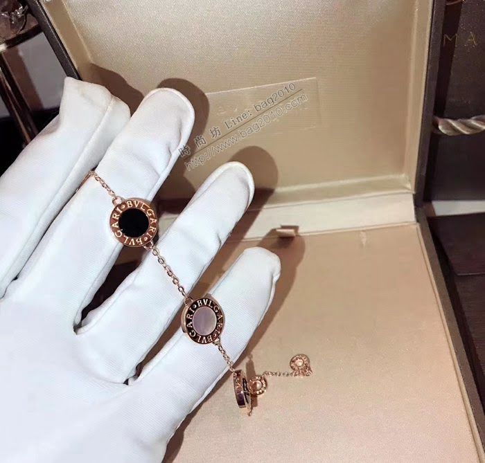 Bvlgari飾品 寶格麗奢侈雙面紐扣手鏈 紐扣黑白陶瓷雙面可戴手鏈  zgbq3230